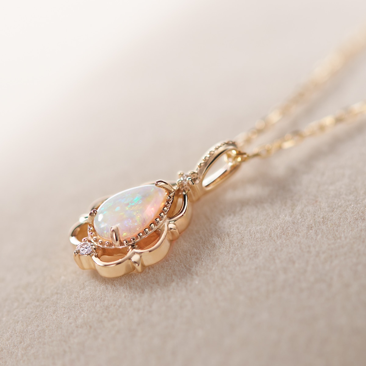 K10�C�G���[�S�[���h�I�p�[���l�b�N���X