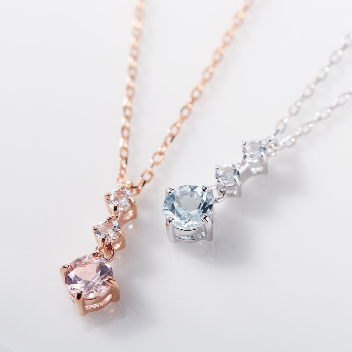 K10�s���N�S�[���h�����K�i�C�g�l�b�N���X